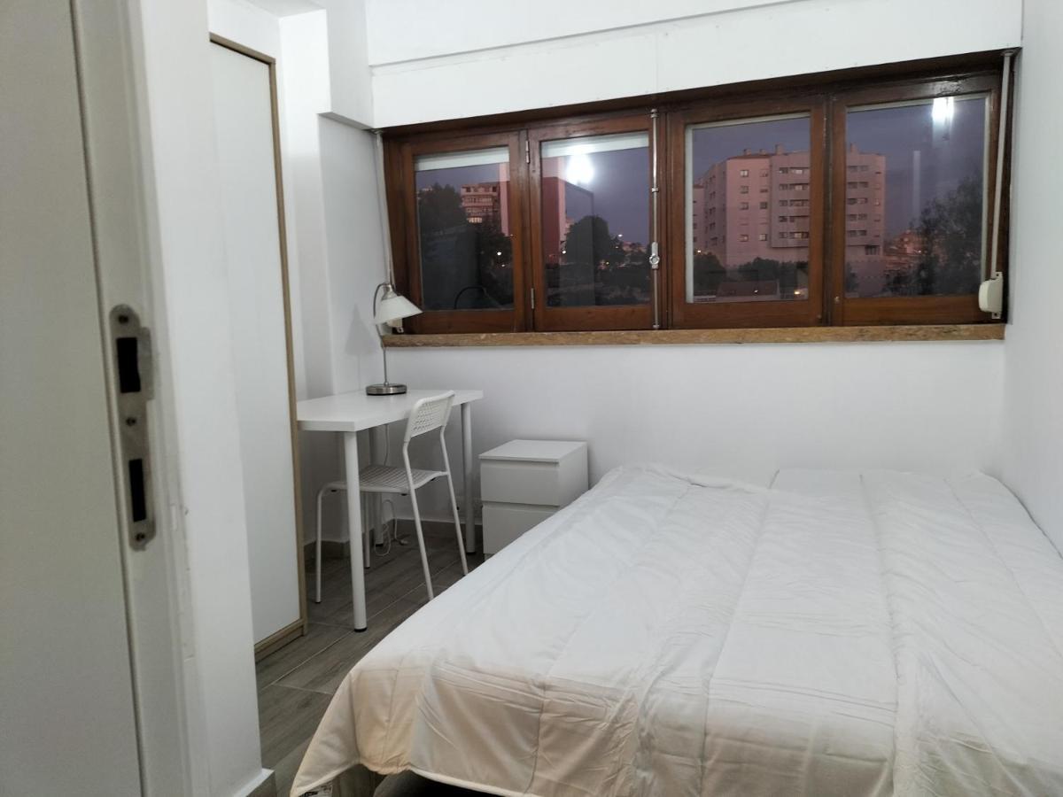 Retreat View Tagu River Lisbon Exterior photo
