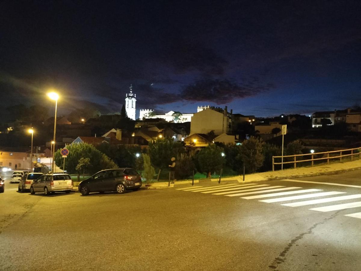 Retreat View Tagu River Lisbon Exterior photo